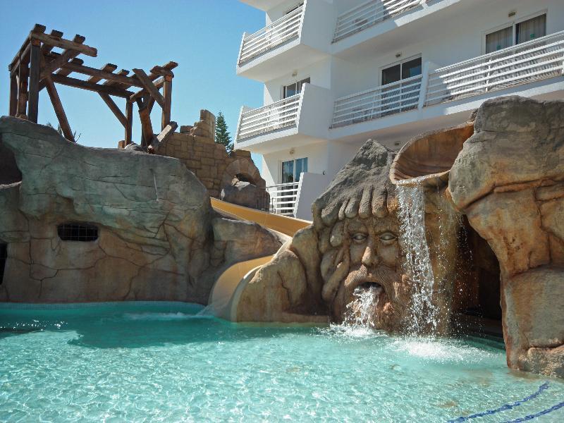 Pirates Village Santa Ponsa Bagian luar foto